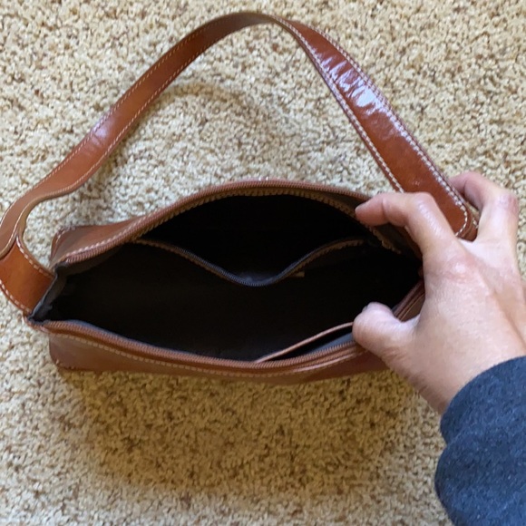 Kenneth Cole handbag - Picture 4 of 4